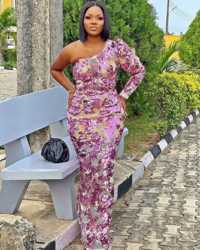 Owambe Is Online : Asoebi Styles For The Week – Issue 14
