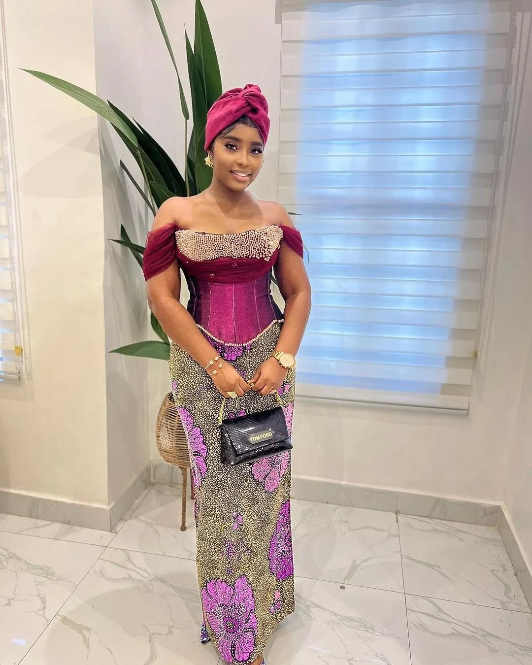 ins30002581759 559a6dbc99c54536a3a32057d728809d4441541836162220077